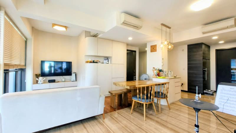 4 Sims Drive photo 2