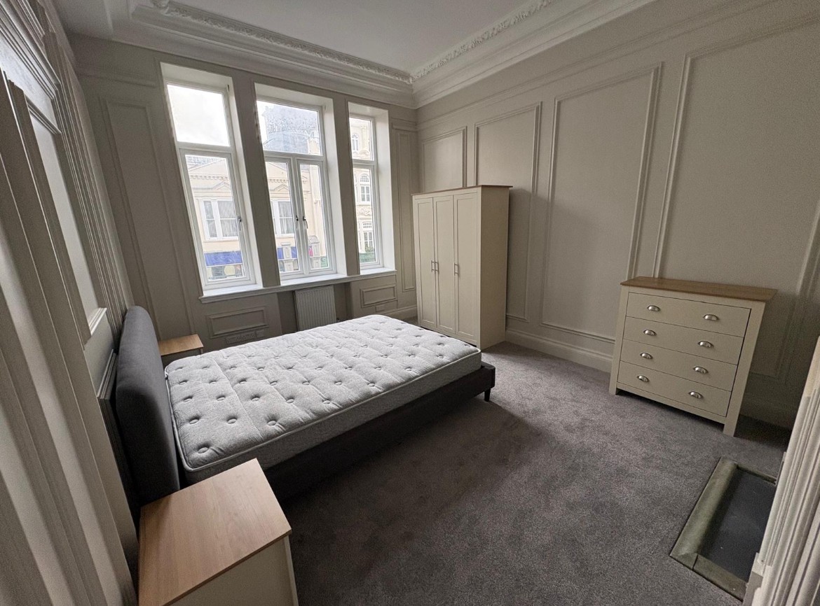 2 Bed Flat, West Street, BN1, N1 7GU