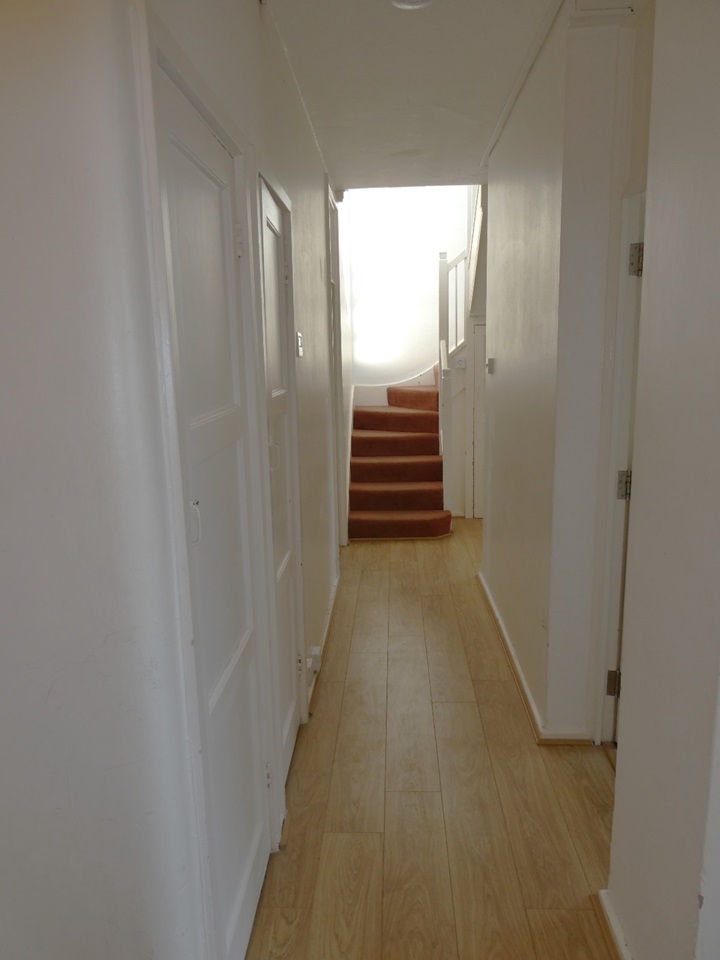 5 Bed Flat, Upper Park Road, NW3, N1 7GU photo 4