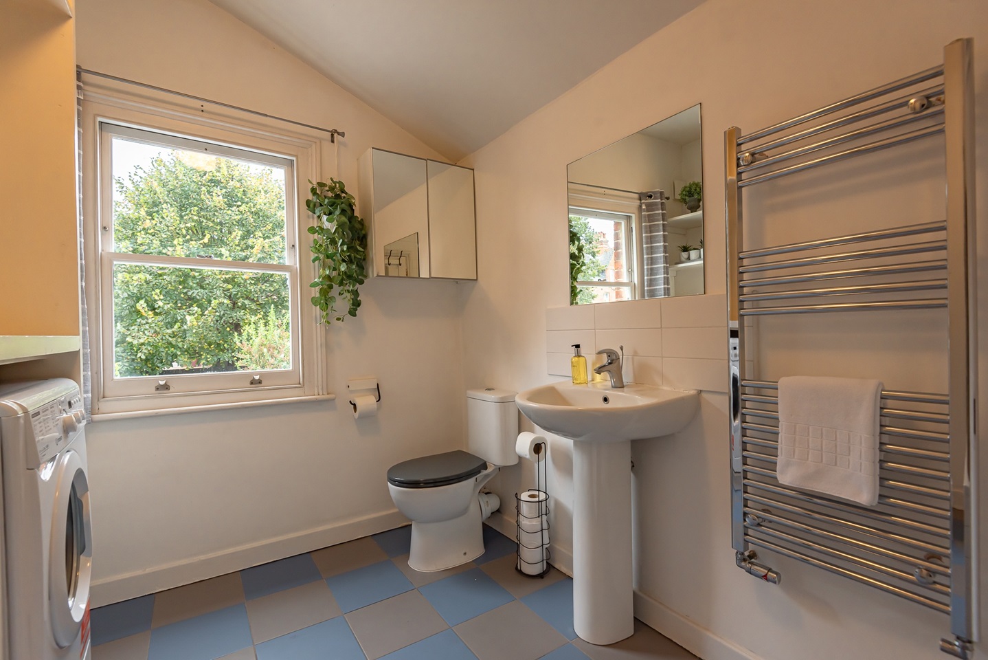 Additional image 26 of 2 Bed Terraced House, Donnington Gardens, RG1, N1 7GU