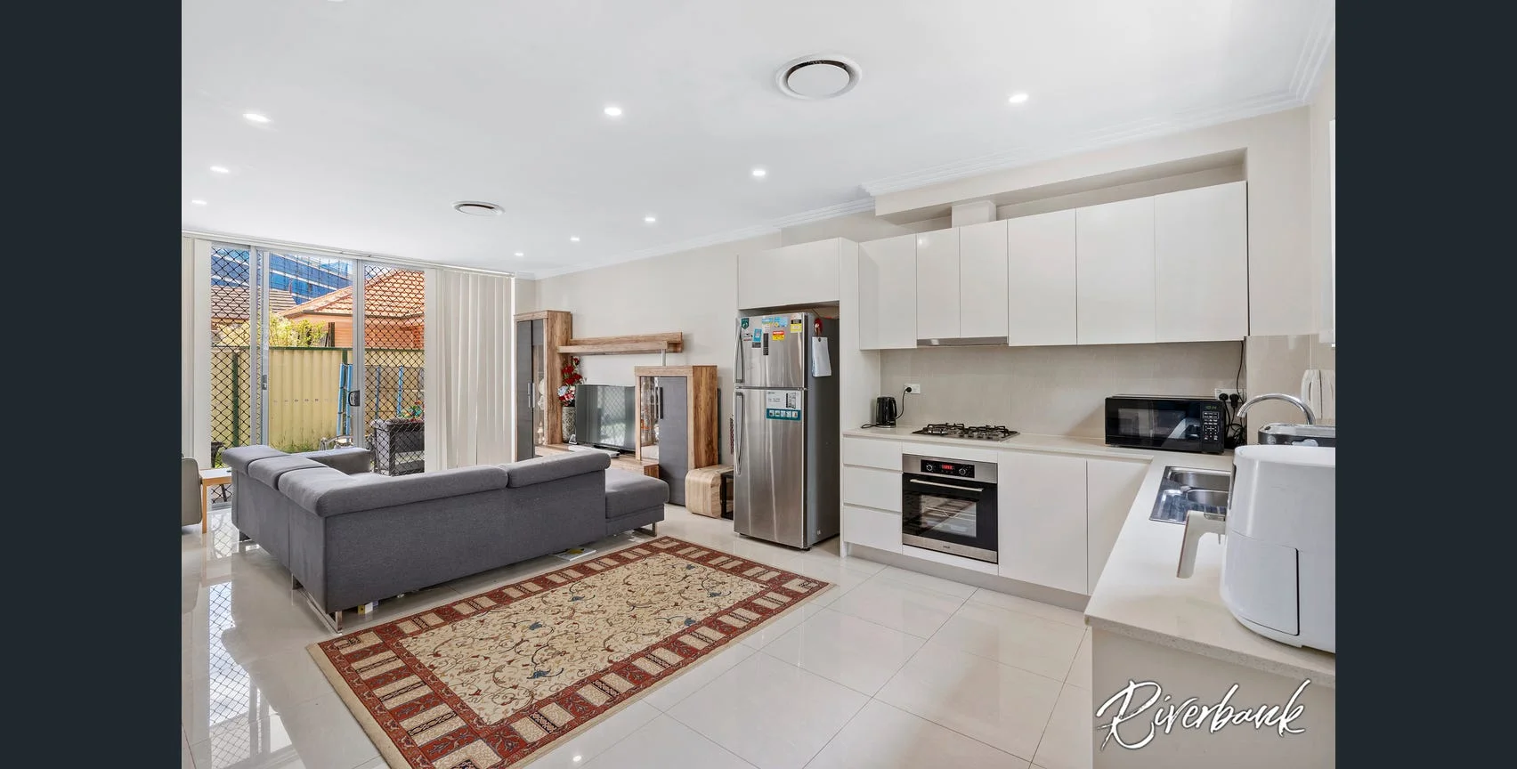 Additional image 3 of 2/92 Burnett Street, Merrylands NSW 2160