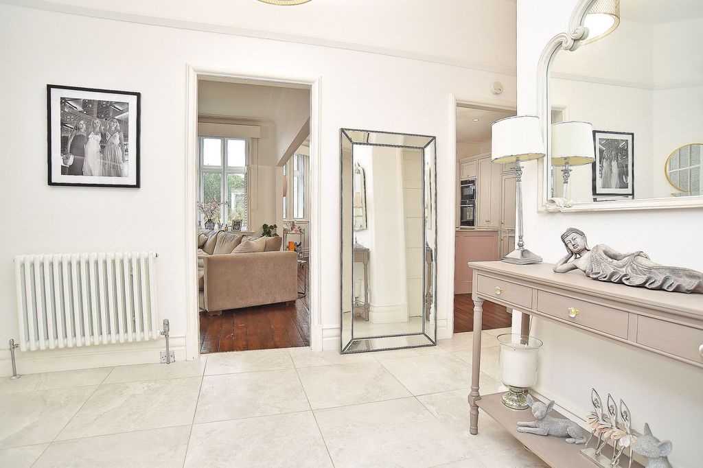 Additional image 18 of 3 bed flat for saleLeeds Road, Harrogate HG2