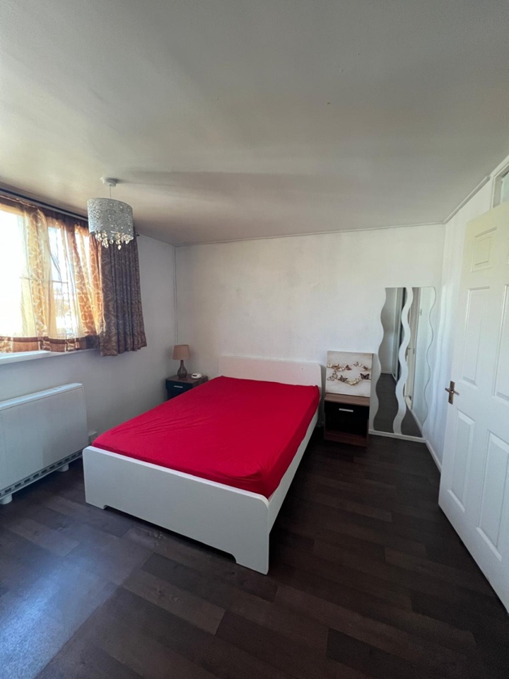 Additional image 12 of 2 Bed Maisonette, Wyndham Court, SO15, N1 7GU