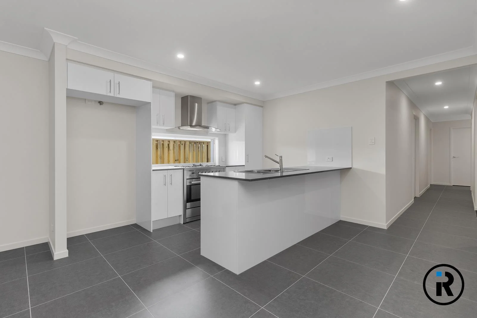 Additional image 3 of 30 Wilsons Peak Way, White Rock QLD 4306