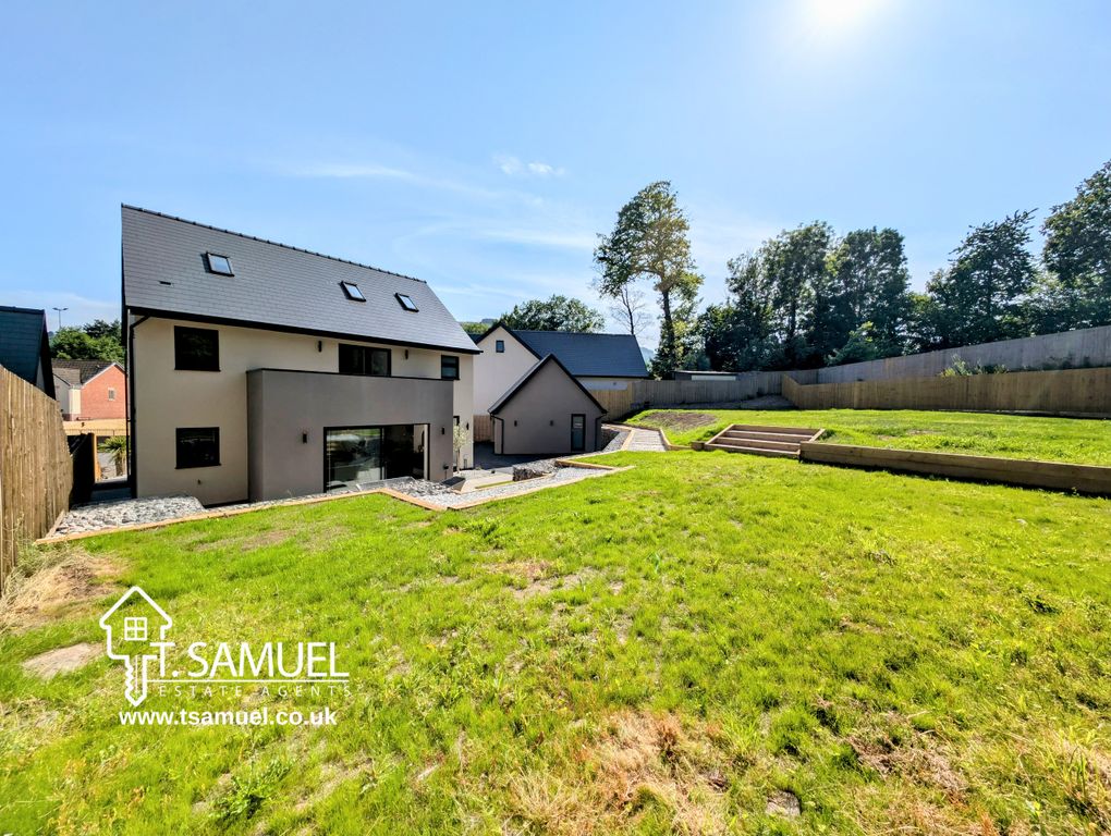 Additional image 80 of 5 bed detached house for saleThe Oaks, Trem Y Dyffryn, Mountain Ash CF45