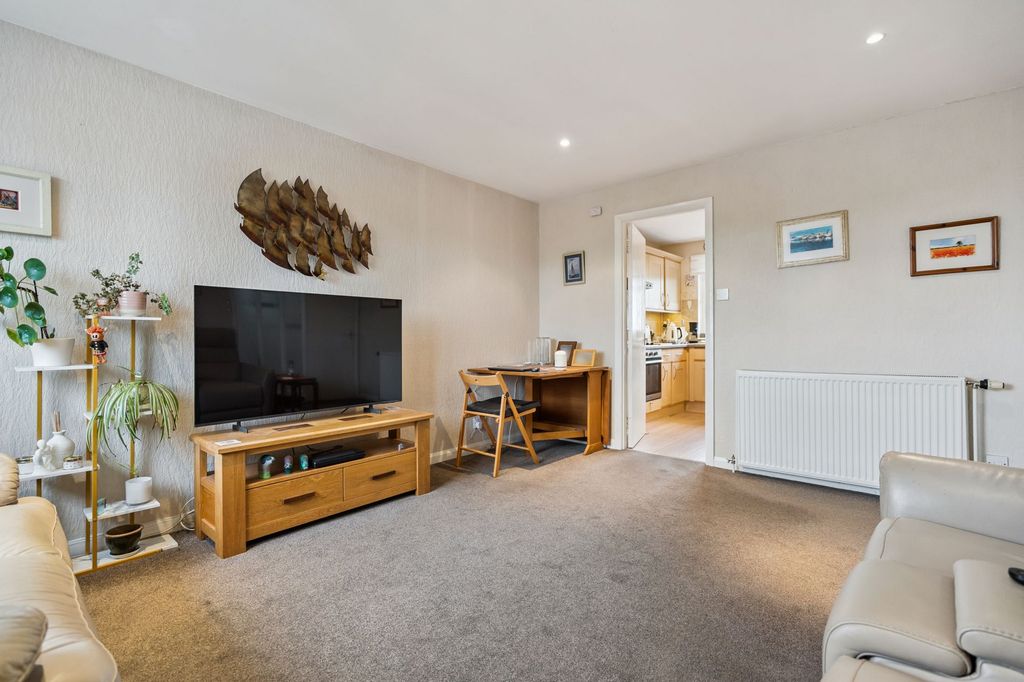 Additional image 5 of 2 bed flat for saleBuchan Drive, Dunblane FK15