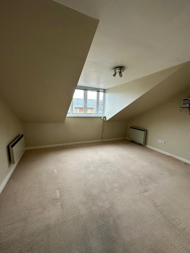 Additional image 2 of 1 Bed Flat, Water Lane, CB4, N1 7GU