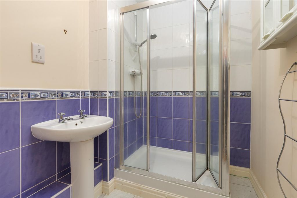 Additional image 7 of 2 bed flat for saleStrands Farm Court, Hornby, Lancaster LA2