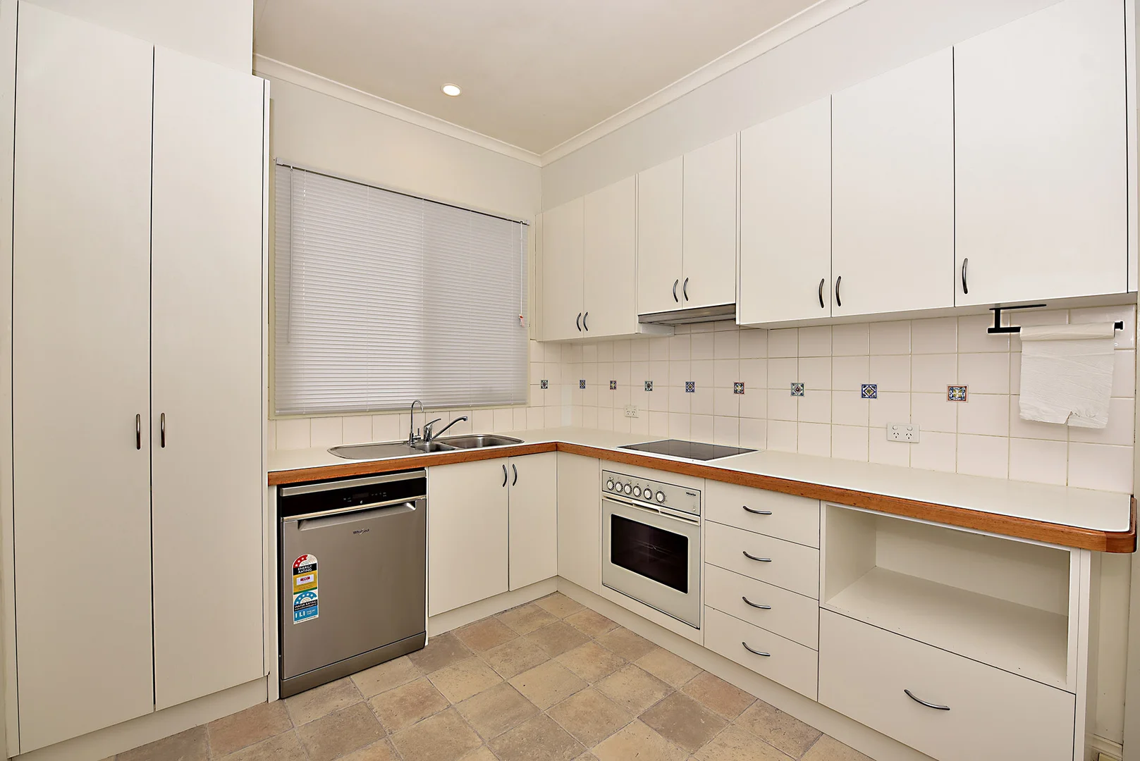 Additional image 5 of 30 vison st, Chadstone VIC 3148