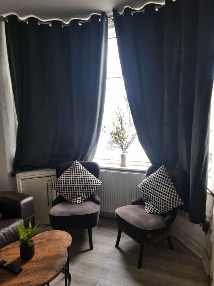 2 Bed Flat, Rusholme Grove, M14, N1 7GU photo 3