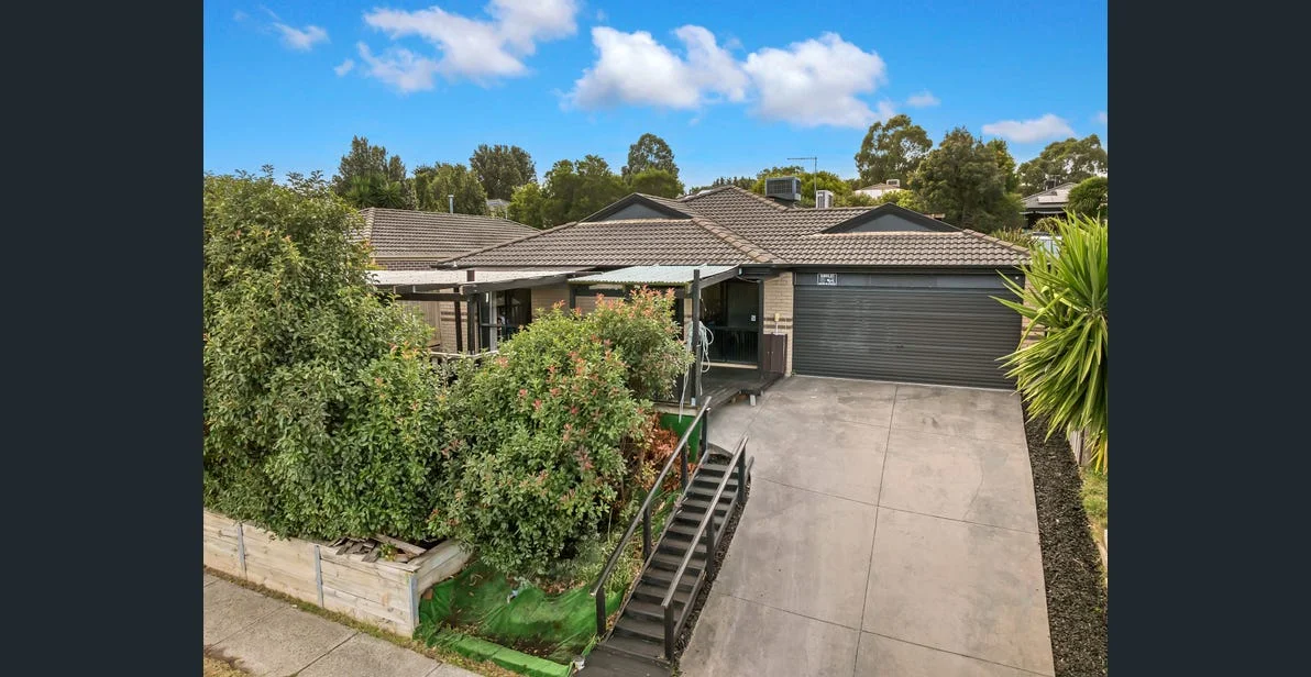 7 Wallangara Drive, Pakenham VIC 3810