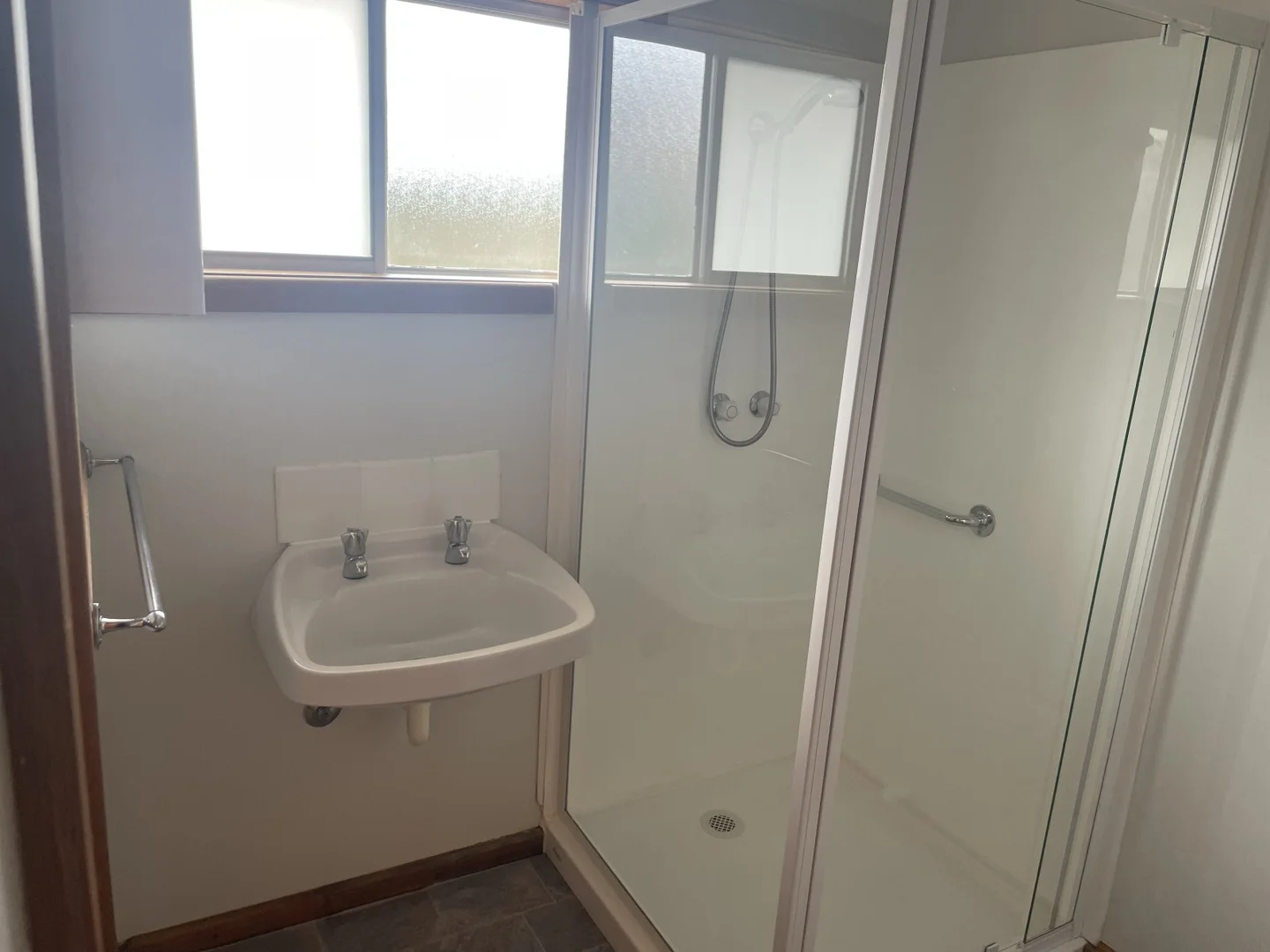 Additional image 8 of 2/42 Burnett Street, New Norfolk TAS 7140