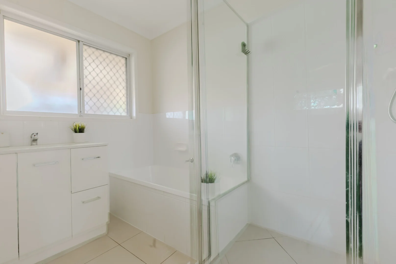Additional image 13 of 12 Scott St, Cleveland QLD 4163
