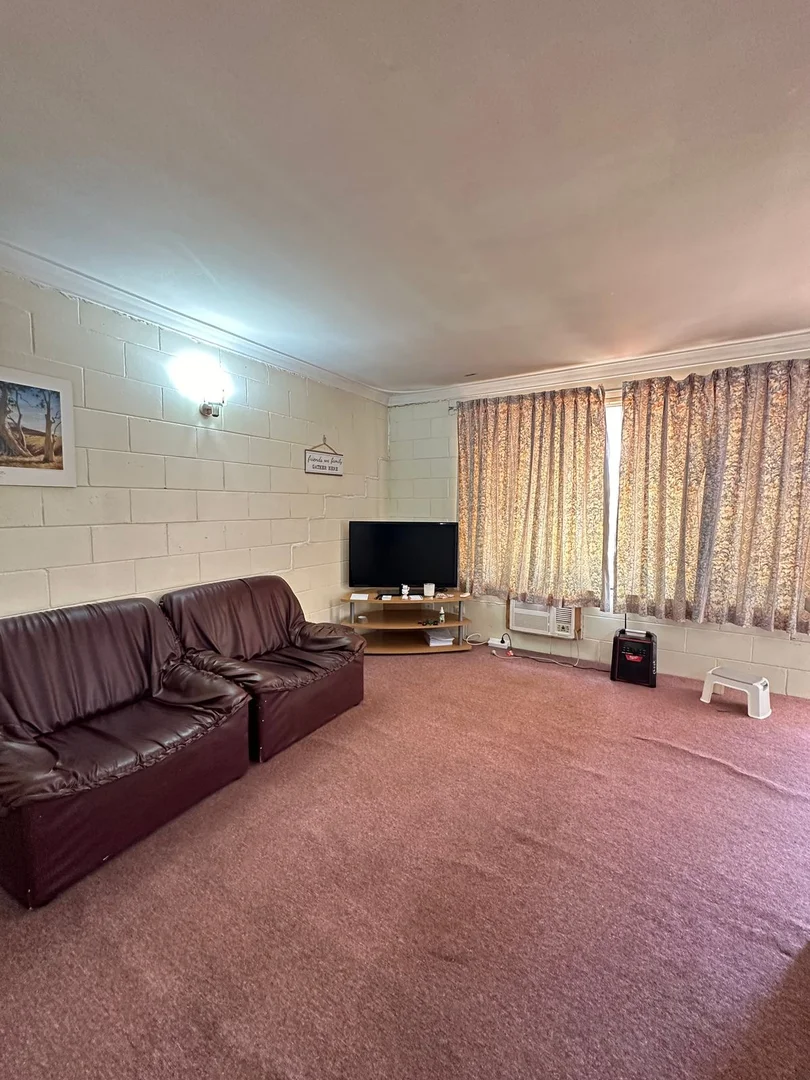 Additional image 3 of 4E Belmont Avenue, Kalgoorlie WA 6430