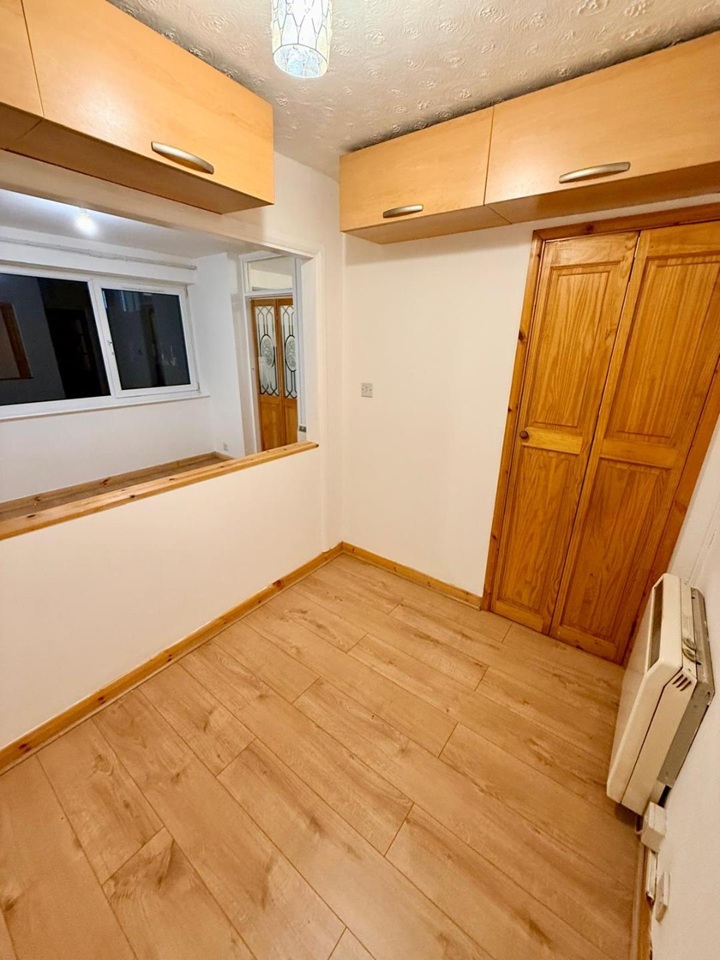 Studio Flat, Reading, RG1, N1 7GU photo 3