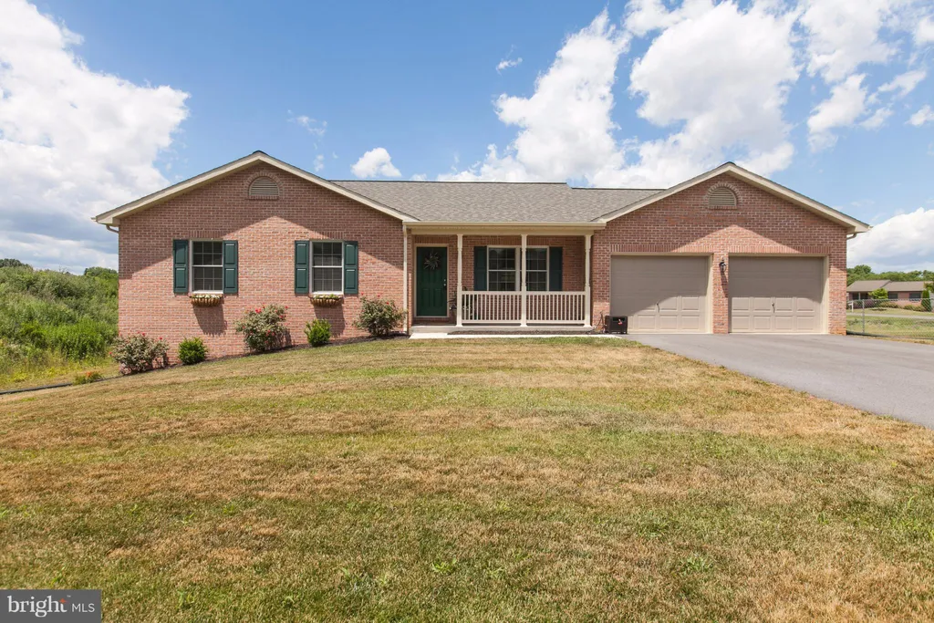 353 Hollymead Terrace, Hagerstown, MD 21742