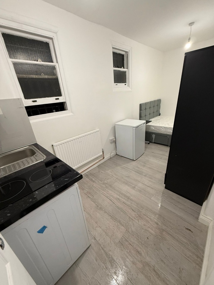 Studio Flat, Upper St, N1, N1 7GU photo 4