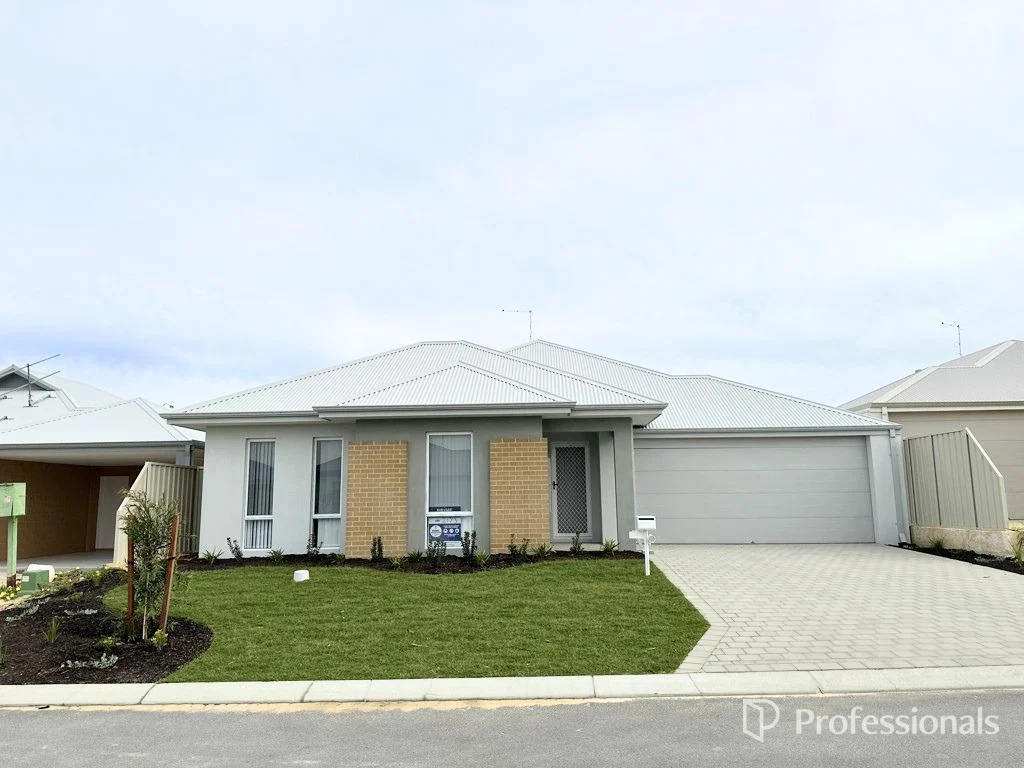 5 Shortboard Street, Yanchep WA 6035