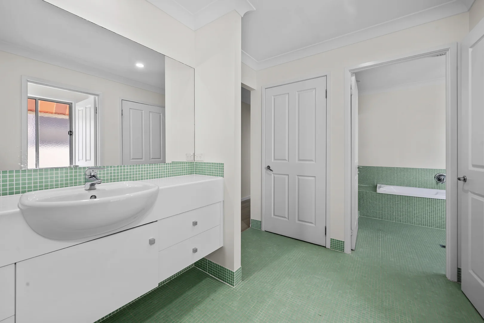 Additional image 8 of 40 Salerno Street, Isle Of Capri QLD 4217