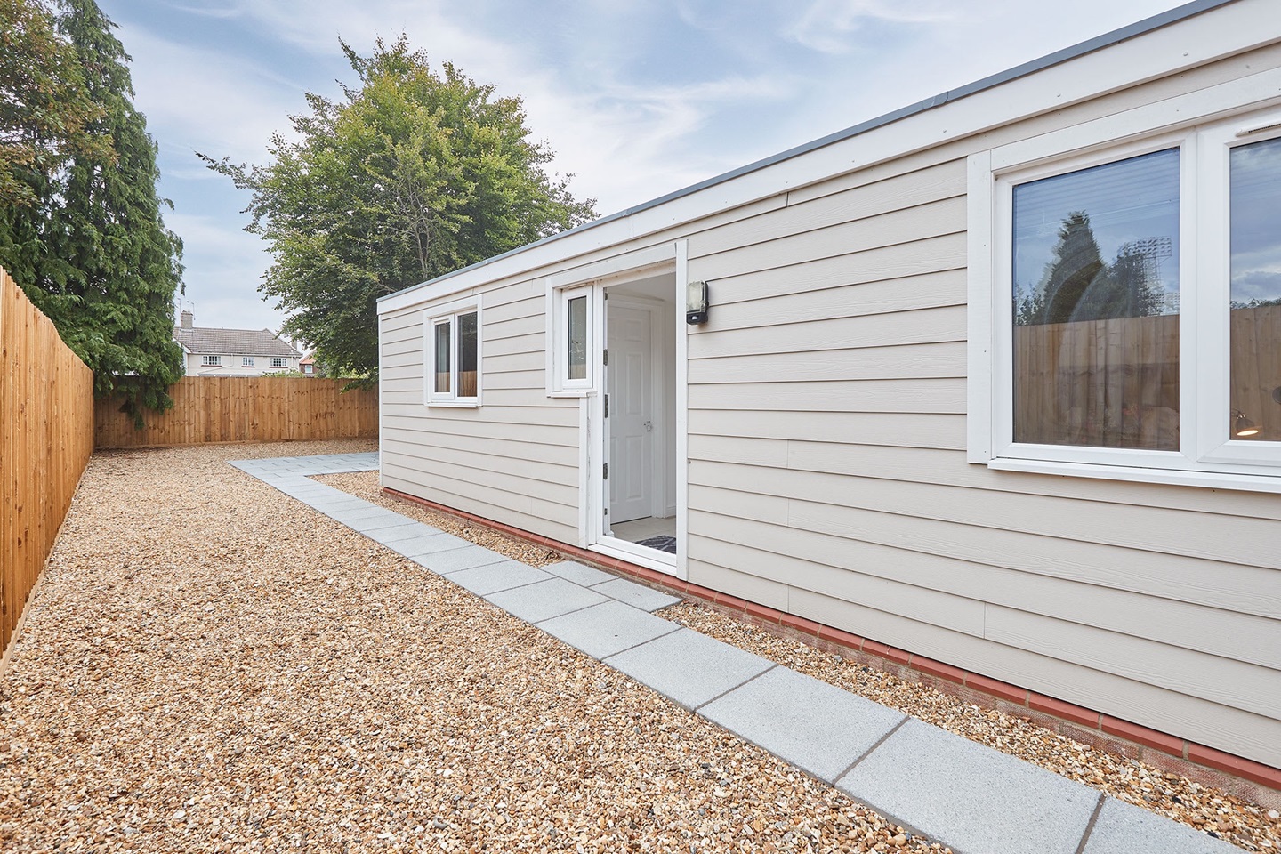 Additional image 8 of 5 Bed Semi-Detached House, Elfleda Road, CB5, N1 7GU