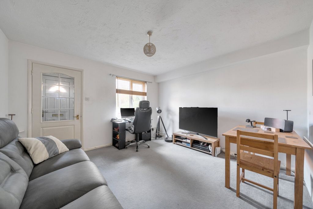 Additional image 8 of 1 bed maisonette for saleEyston Drive, Weybridge KT13