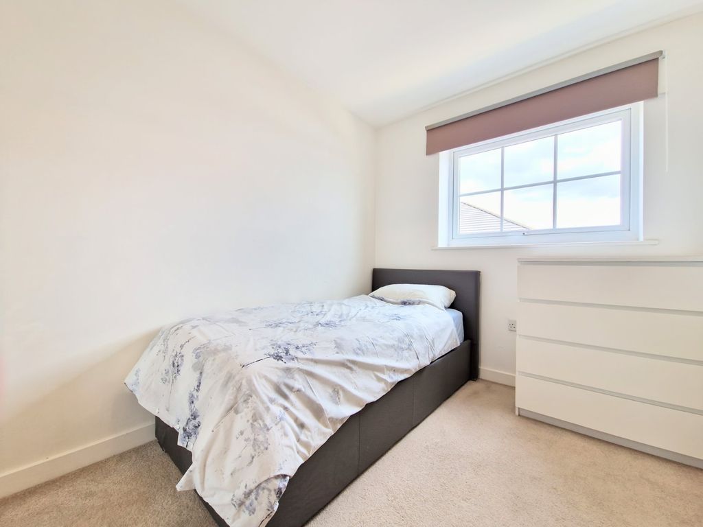 Additional image 8 of 2 bed flat for saleMain Street, Dickens Heath, Shirley, Solihull B90