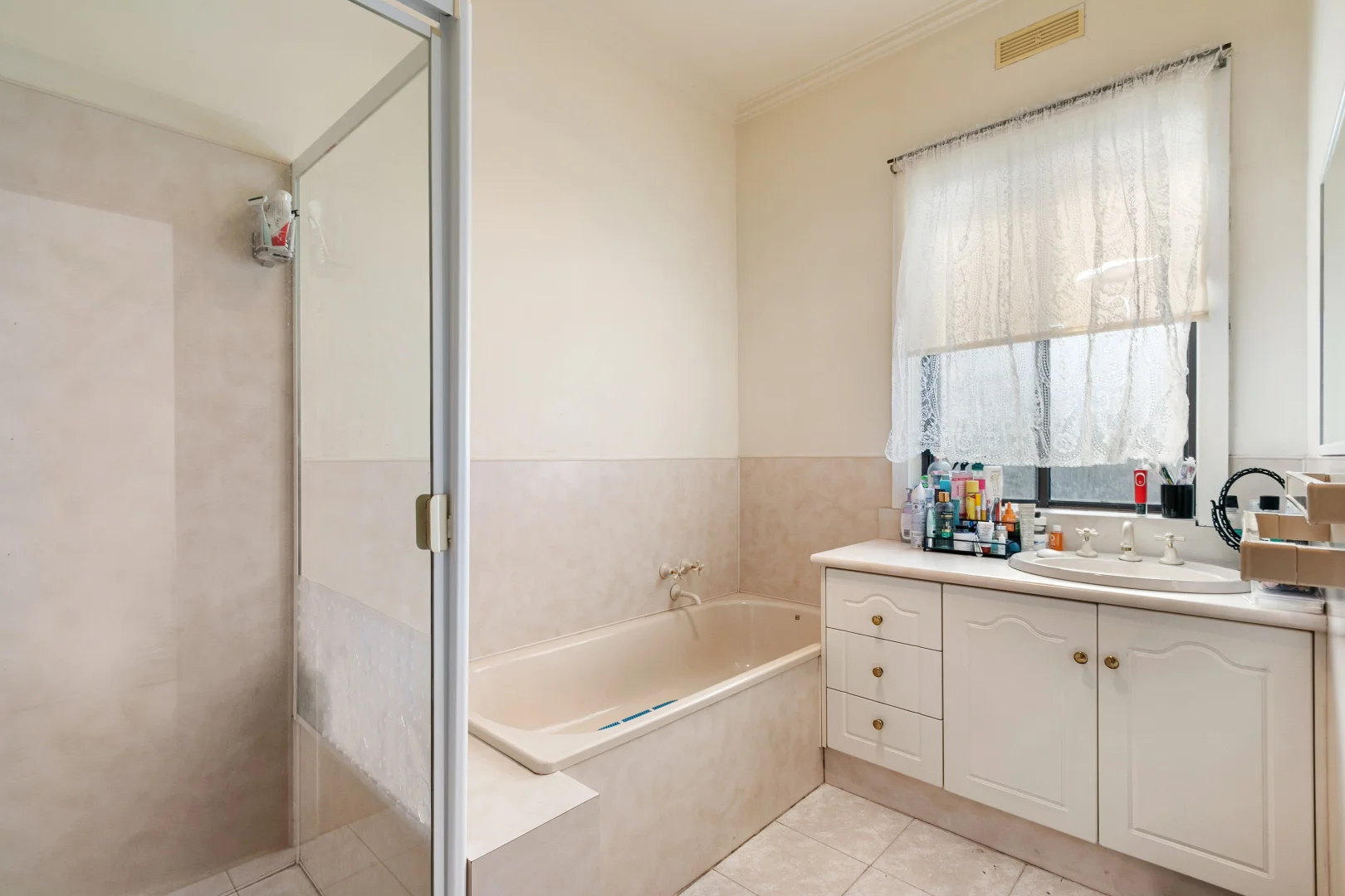 2 Sinclair Avenue, Morwell VIC 3840 photo 5