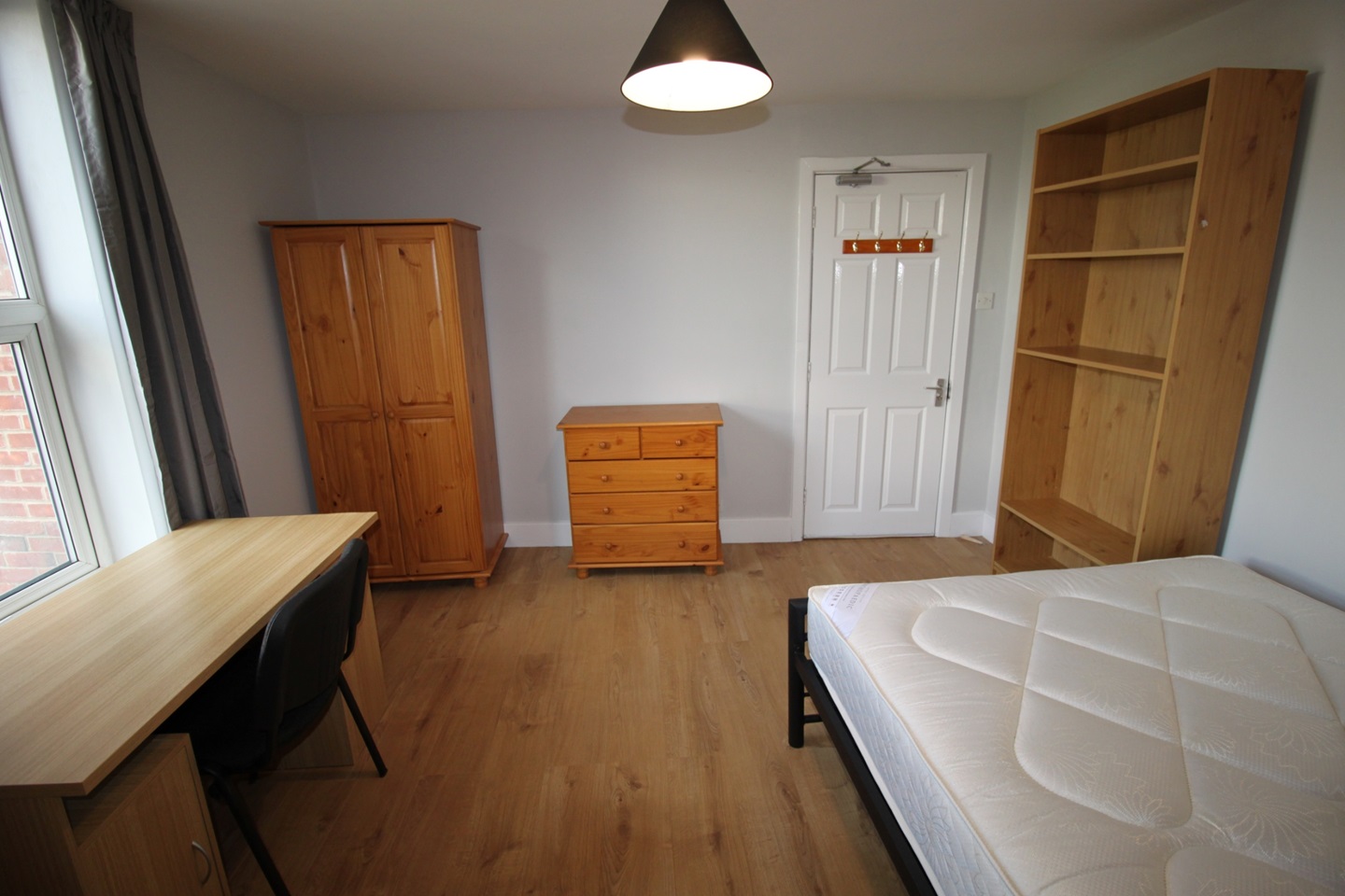 Additional image 6 of 8 Bed Terraced House, Livingstone Road, SO14, N1 7GU