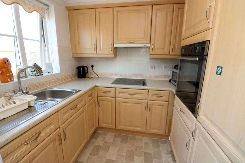 Additional image 6 of 2 bed flat for saleAlbany Place, Egham, Surrey TW20