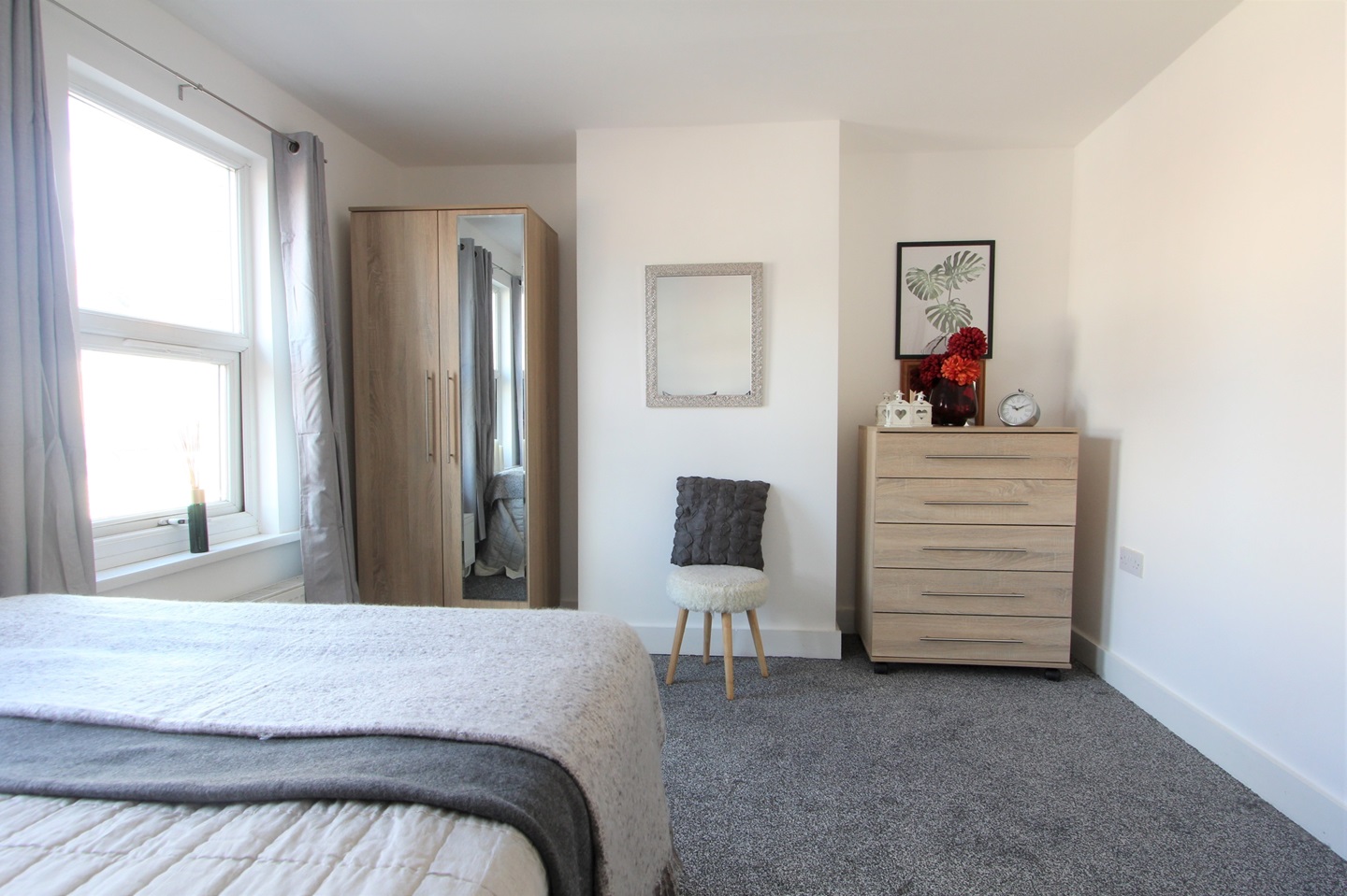 Additional image 4 of 6 Bed Terraced House, St. Edwards Road, RG6, N1 7GU
