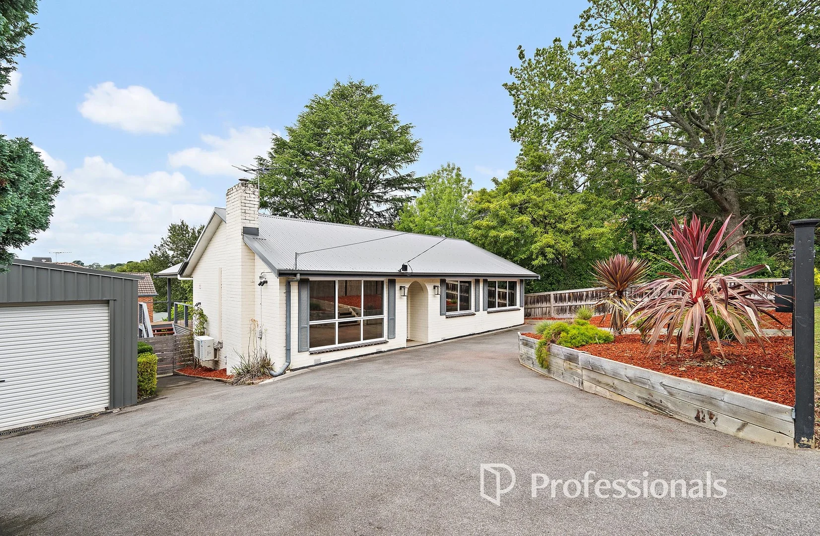 18 Hordern Road, Mount Evelyn VIC 3796