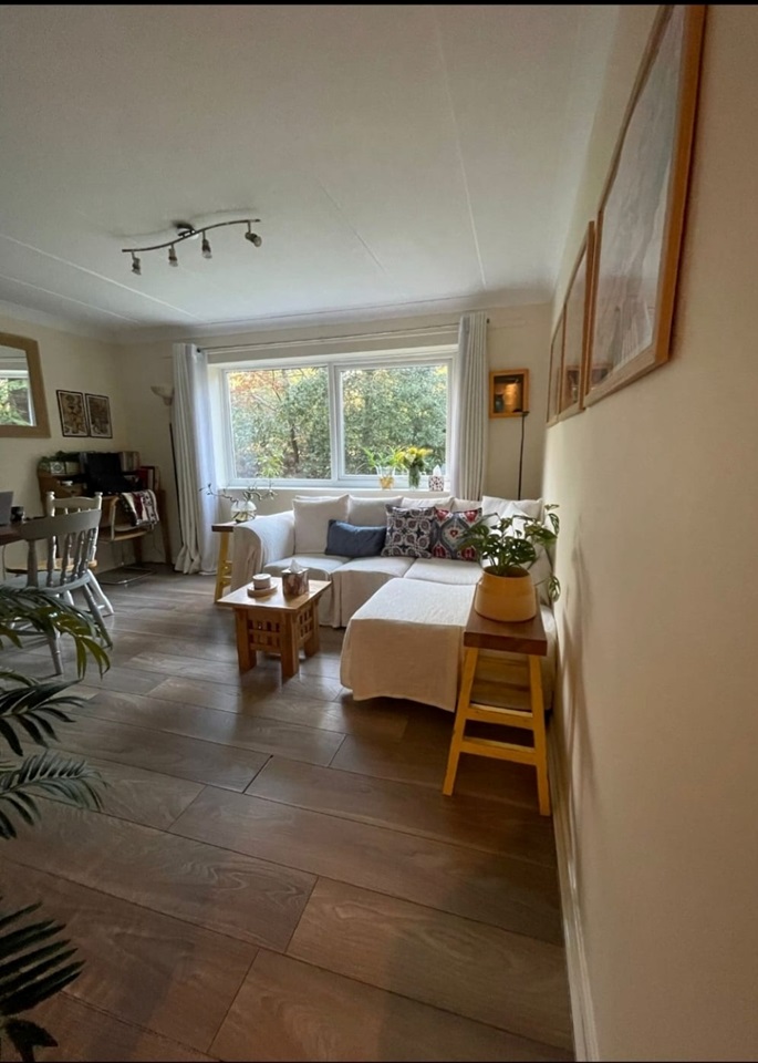 1 Bed Flat, Moor End Court, M7, N1 7GU
