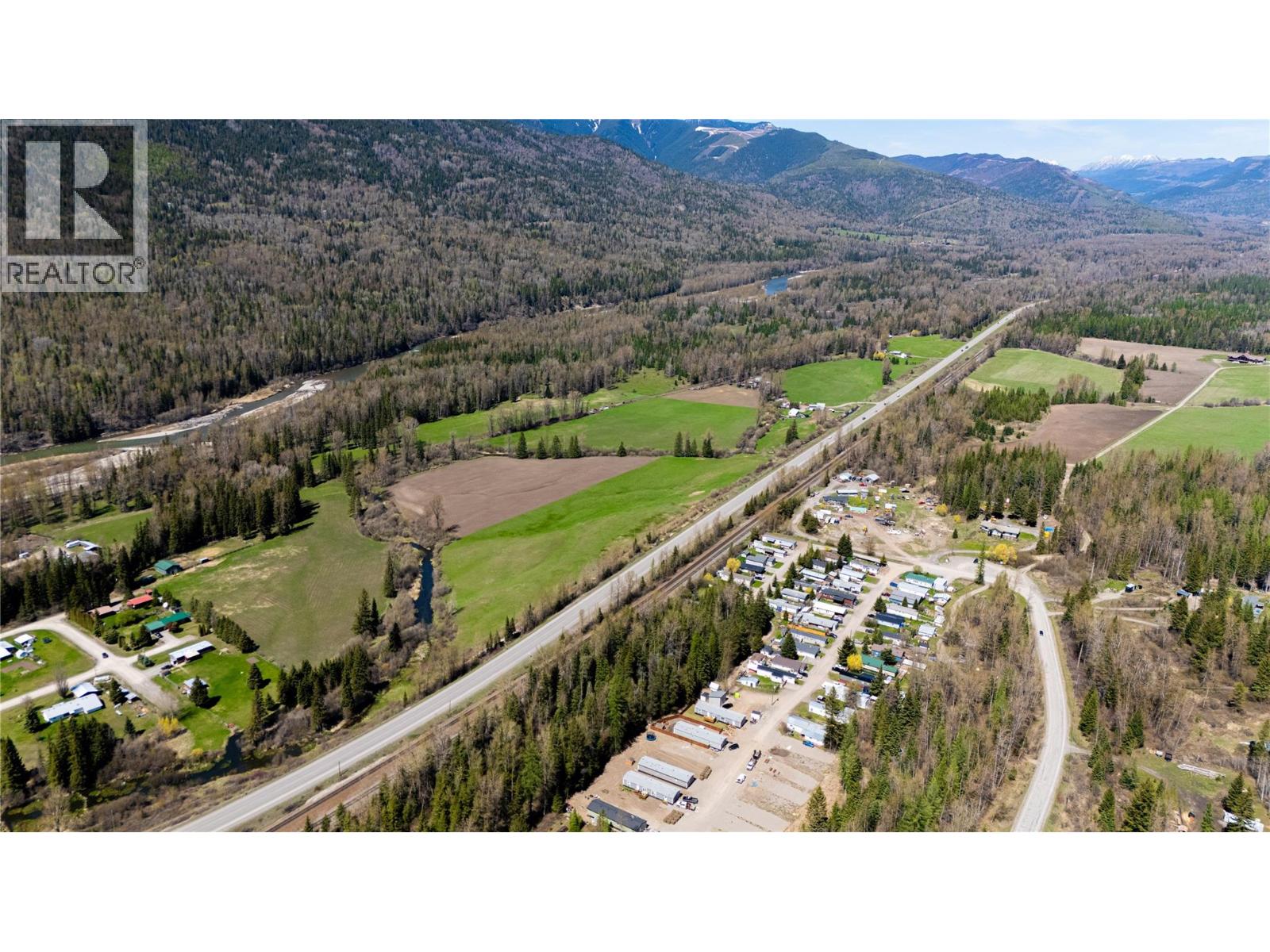 Additional image 2 of 9773 Stephenson Road, Hosmer, BC, V0B1M5