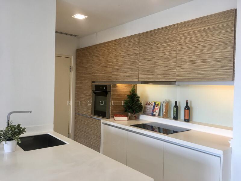 300 Beach Road photo 3