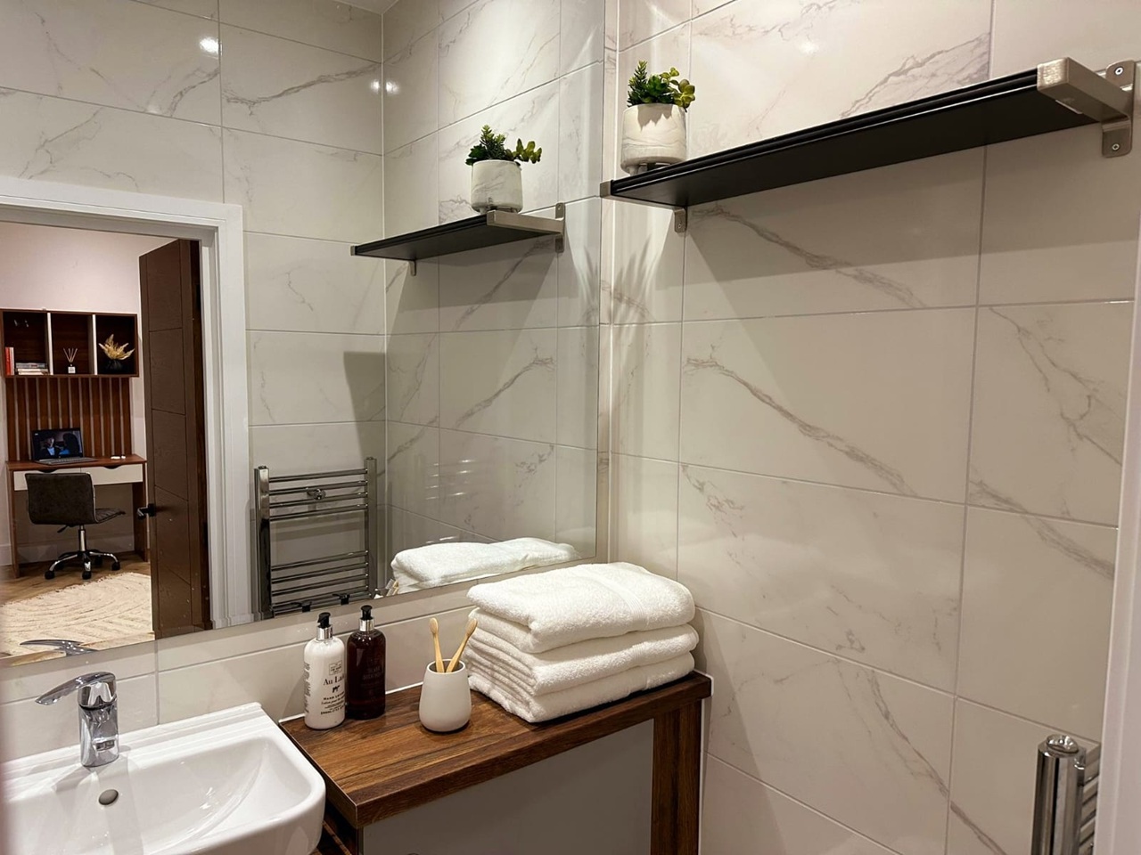 Additional image 5 of Studio Flat, Deluxe, DE1, N1 7GU