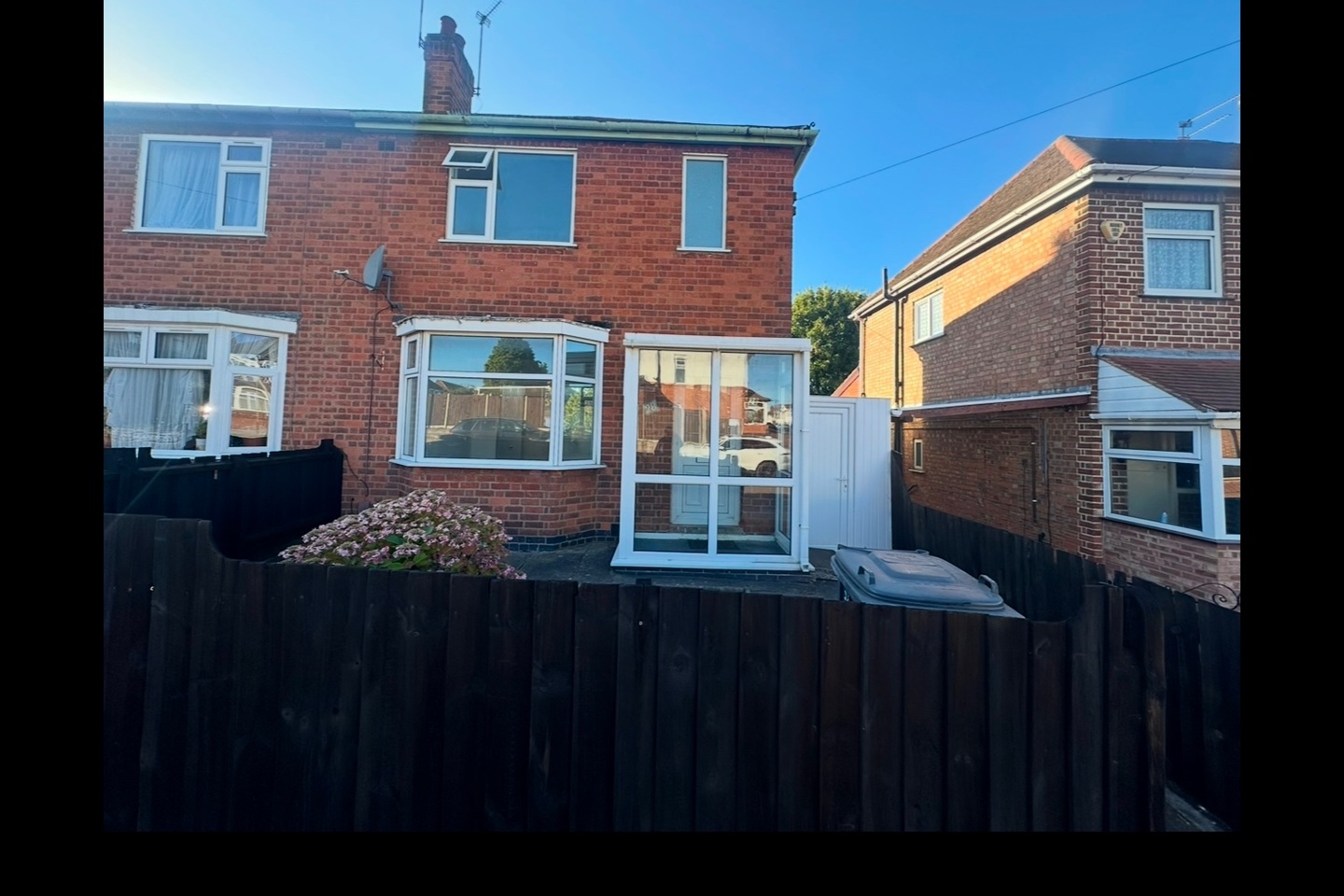 3 Bed Semi-Detached House, Berridge Lane, LE4, N1 7GU
