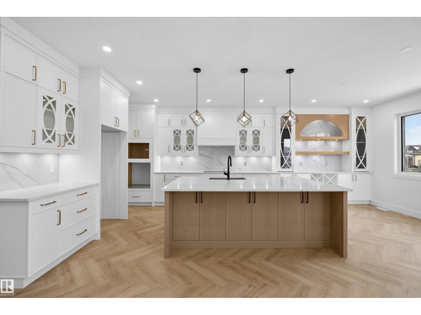 34 Avonlea WY