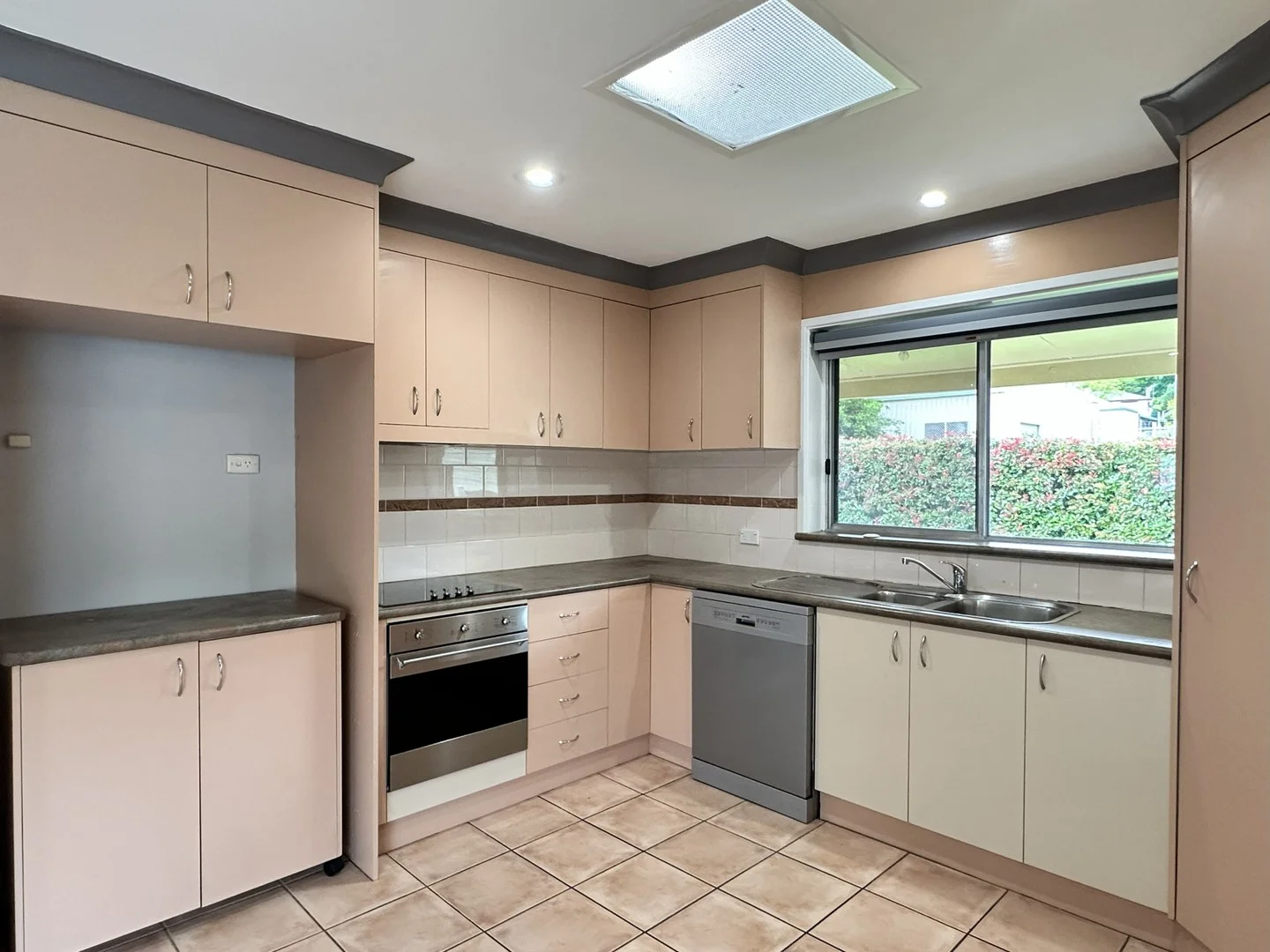 46 Adelong Road, Tumut NSW 2720