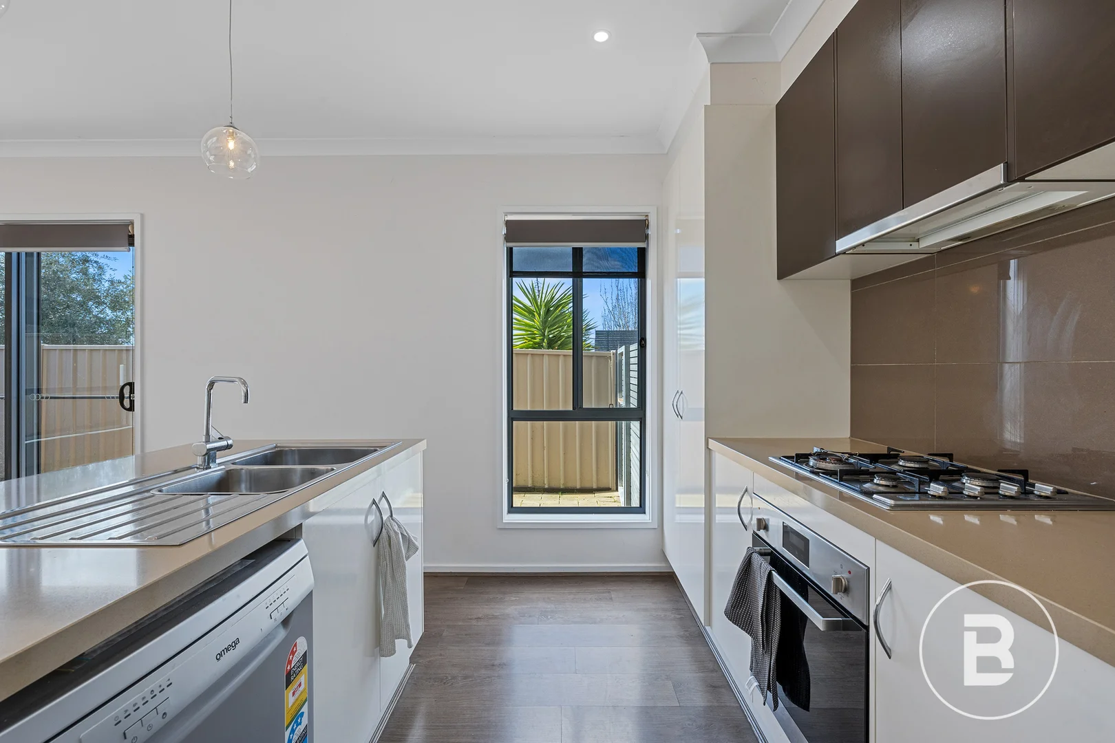 Additional image 2 of 2/29A Landale Drive, Strathdale VIC 3550