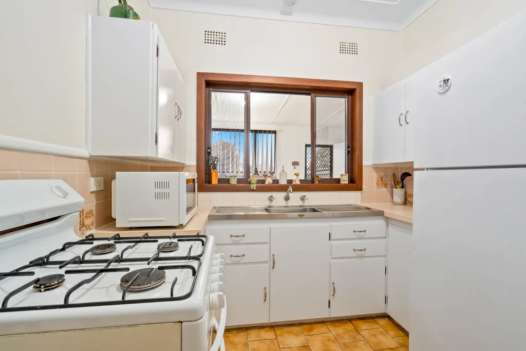 12 Huon Street, Cabramatta NSW 2166 photo 3