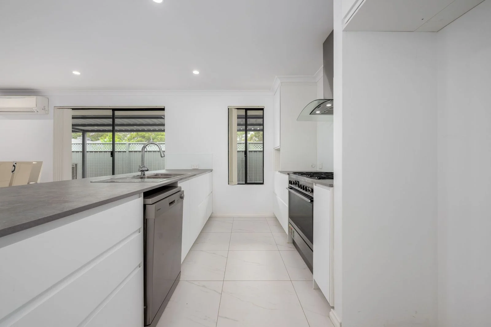 Additional image 4 of 33 Wallingford Crescent, Wellard WA 6170