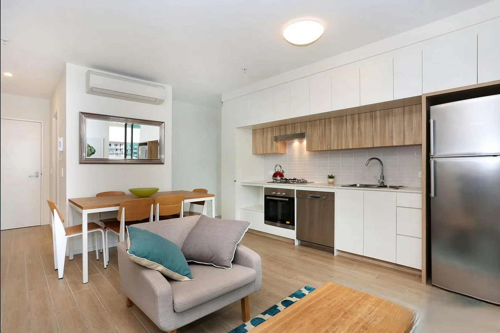 50602/37b Harbour Rd, Hamilton QLD 4007 photo 5