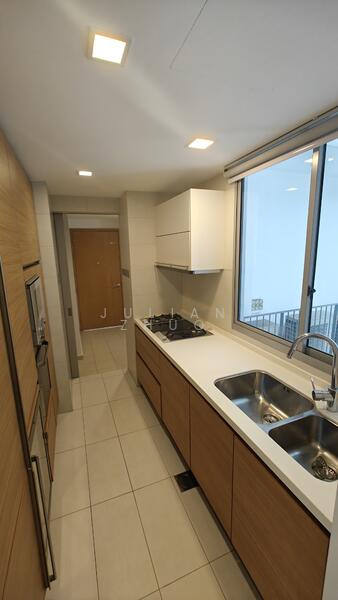 138 Cairnhill Road photo 5
