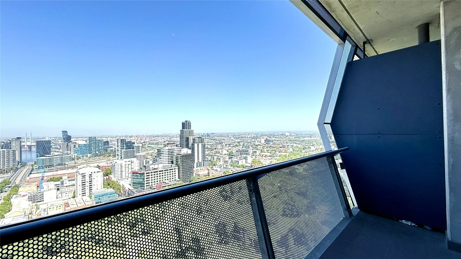 Additional image 5 of 2712/350 William Street, Melbourne VIC 3000