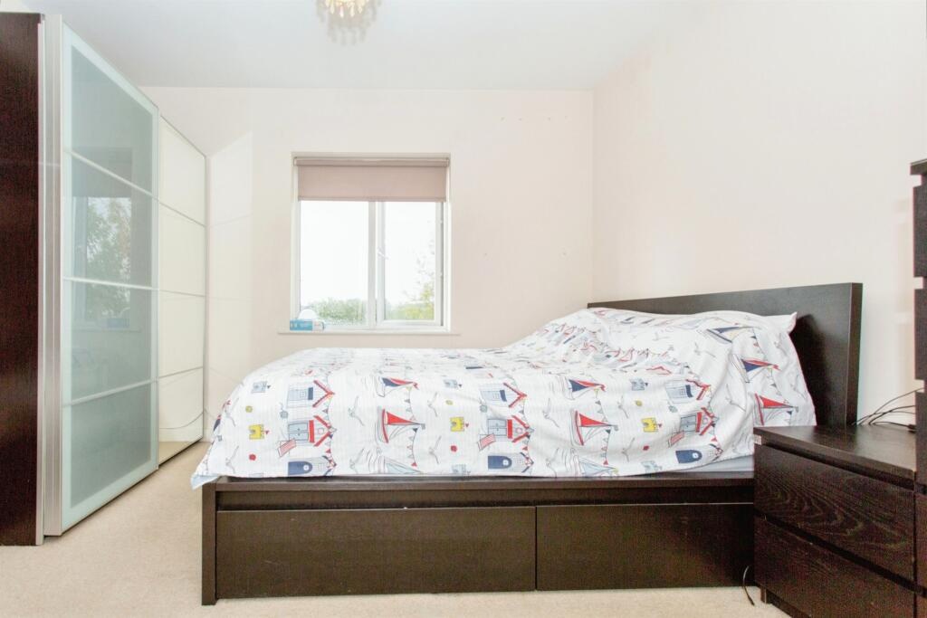 Additional image 7 of 2 Bed Flat, Ring Fort Road, CB4, N1 7GU