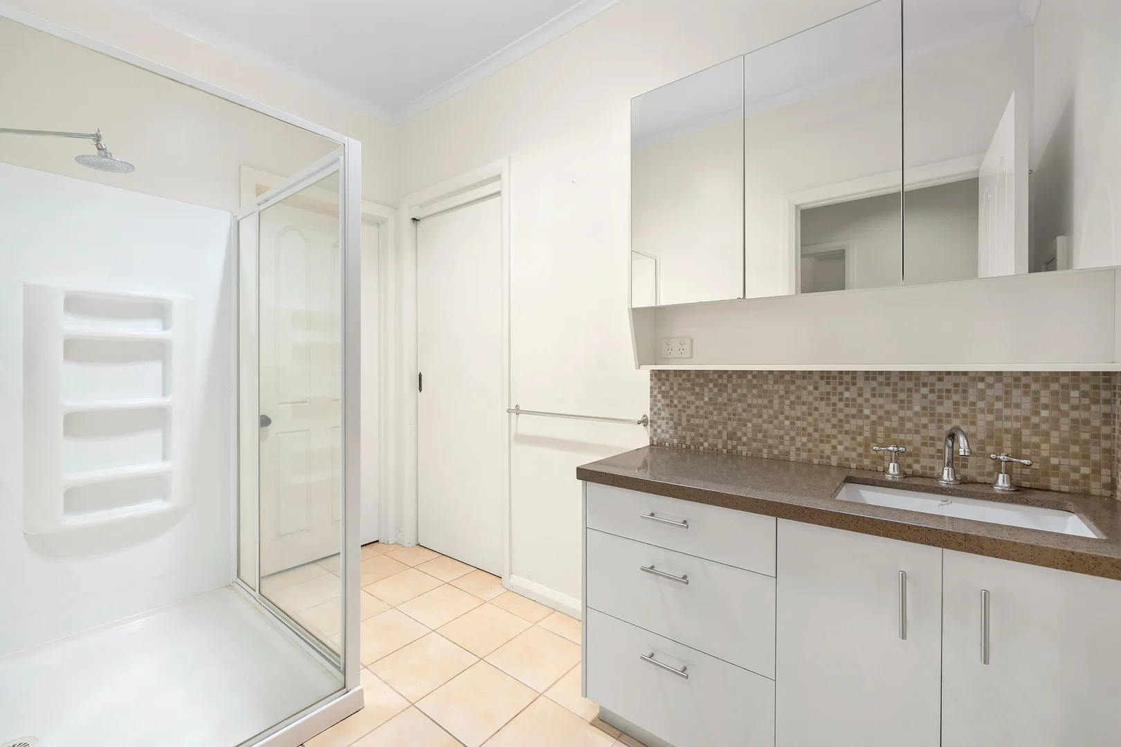 Additional image 7 of 47 Jones Road, Drouin VIC 3818
