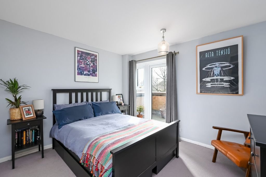 Additional image 12 of 2 bed flat for saleOuse Lea, Shipton Road, York YO30
