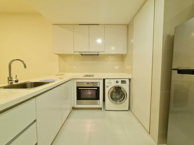 13 Leedon Heights
