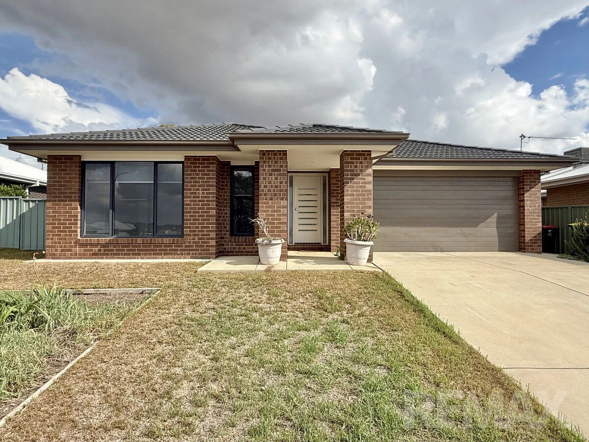 31 Tantoon Circuit, Forest Hill NSW 2651