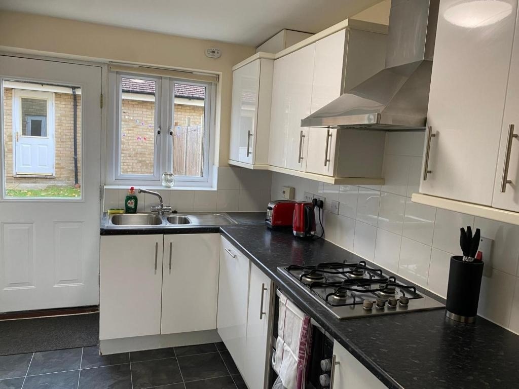 Additional image 9 of 4 Bed Terraced House, Topper St, CB4, N1 7GU